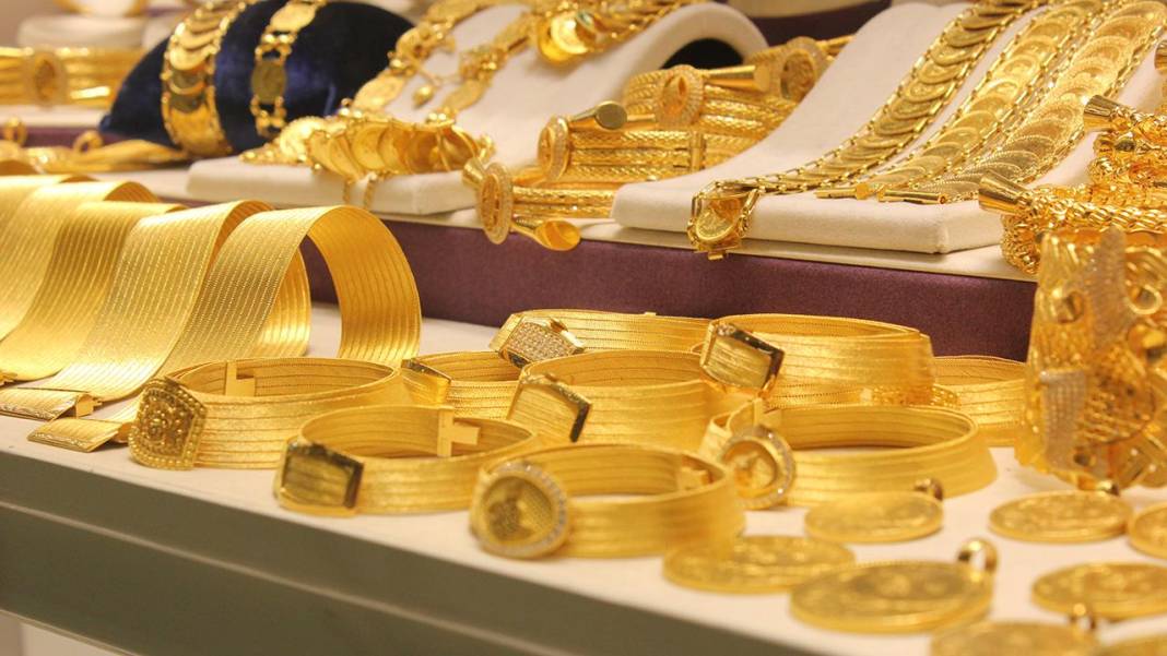 Altın fiyatları yine düşüşe geçti! İşte 26 Mayıs Konya’da çeyrek ve gram rakamları 10